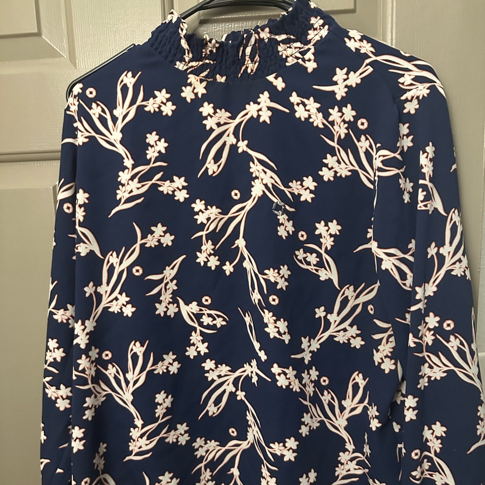Chase Apparel Women’s blouse